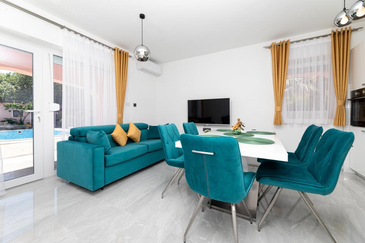 1 Paola Apartment